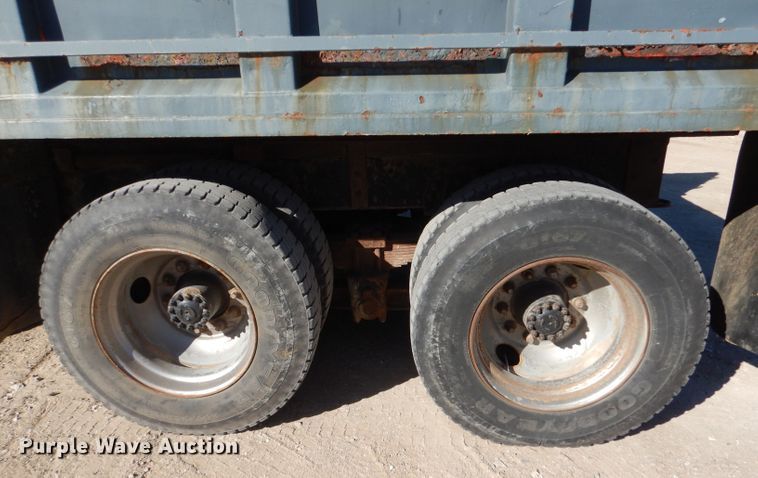 image for item DK7256 1988 GMC TopKick 7000  dump truck