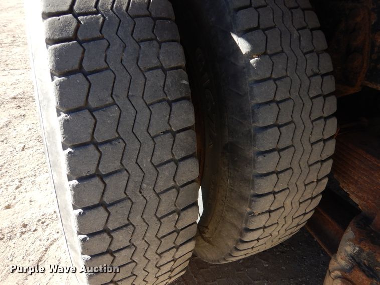 image for item DK7256 1988 GMC TopKick 7000  dump truck