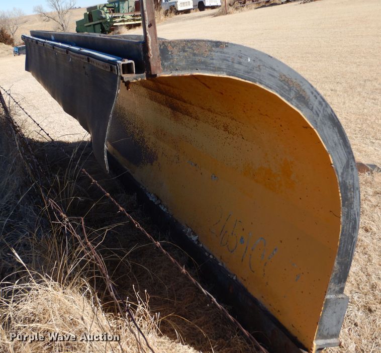 image for item DK7256 1988 GMC TopKick 7000  dump truck