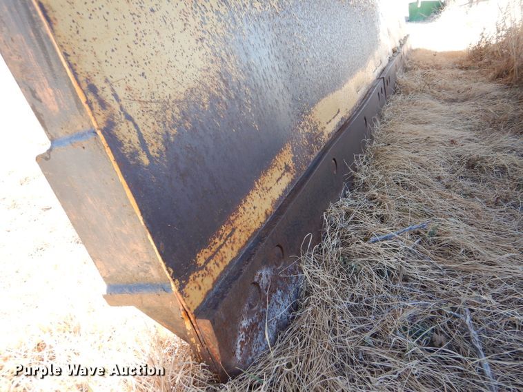 image for item DK7256 1988 GMC TopKick 7000  dump truck