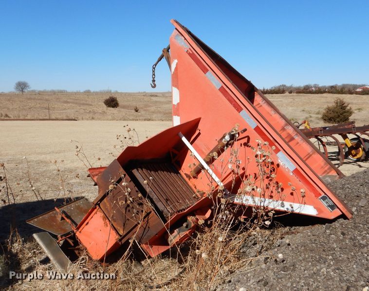 image for item DK7256 1988 GMC TopKick 7000  dump truck