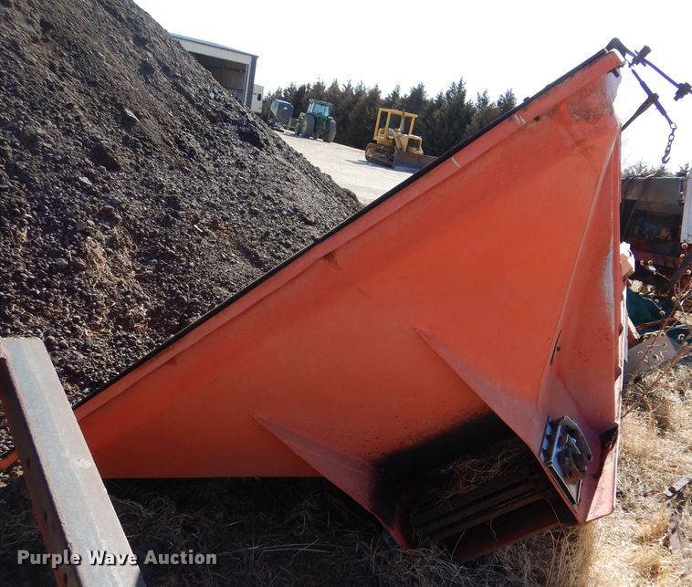 image for item DK7256 1988 GMC TopKick 7000  dump truck