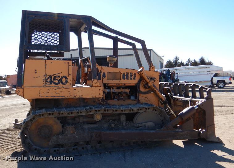 image for item DK7257 1975 Case 1450  dozer