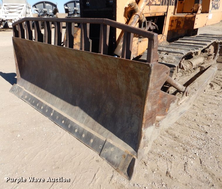 image for item DK7257 1975 Case 1450  dozer