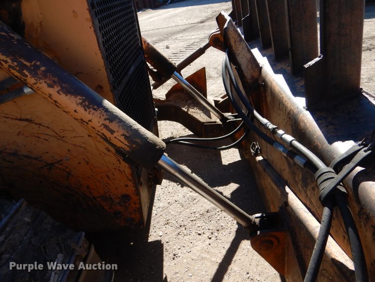 image for item DK7257 1975 Case 1450  dozer