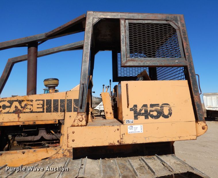 image for item DK7257 1975 Case 1450  dozer