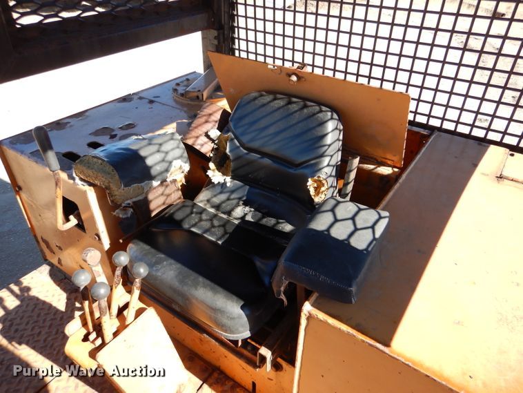 image for item DK7257 1975 Case 1450  dozer