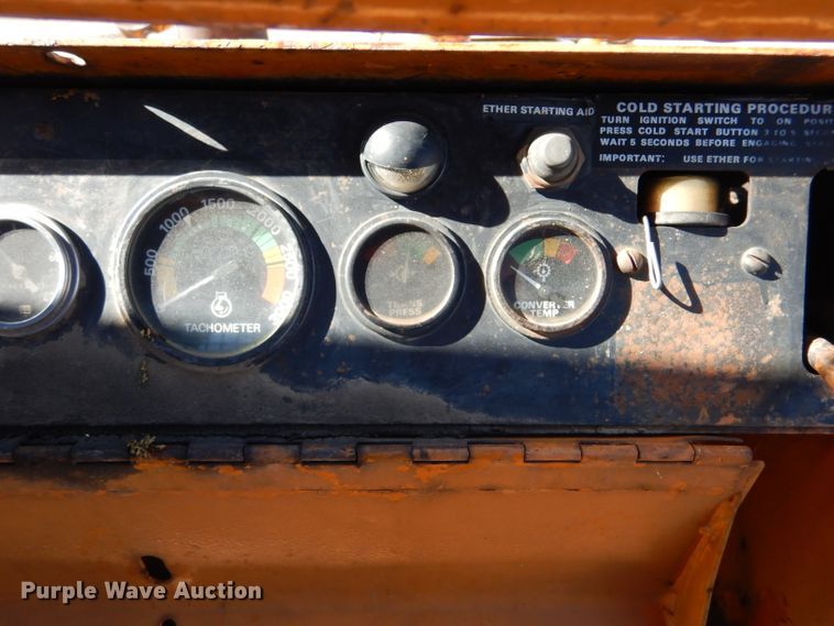 image for item DK7257 1975 Case 1450  dozer