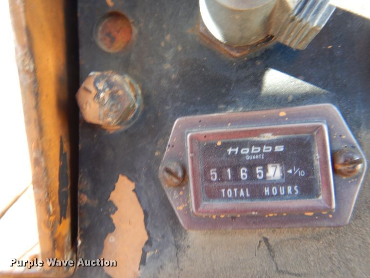 image for item DK7257 1975 Case 1450  dozer