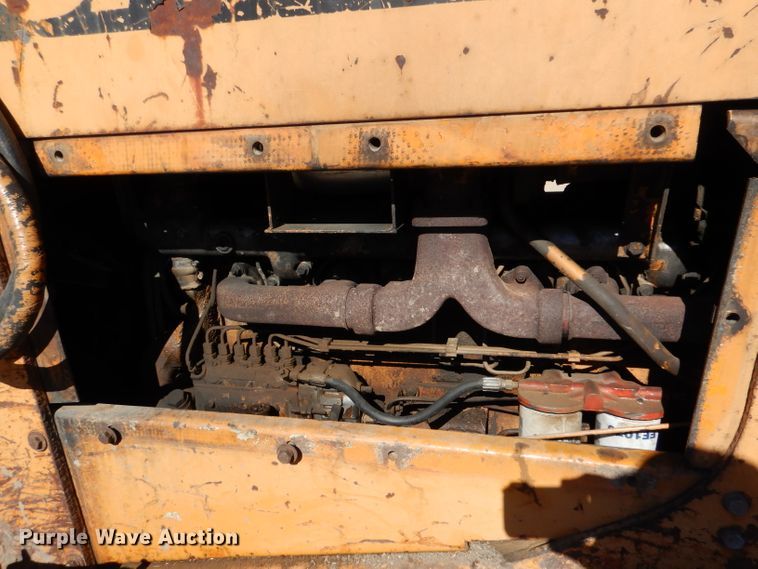 image for item DK7257 1975 Case 1450  dozer