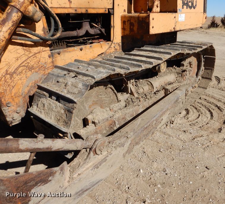 image for item DK7257 1975 Case 1450  dozer