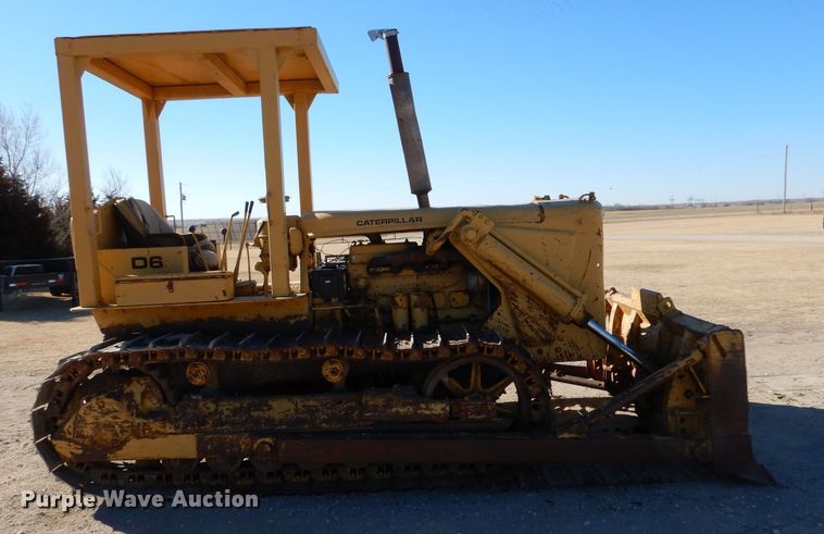 image for item DK7258 1954 Caterpillar D6  dozer