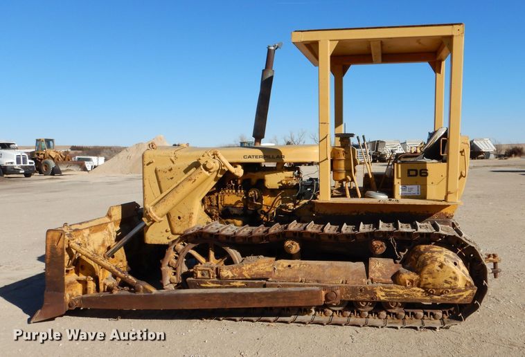 image for item DK7258 1954 Caterpillar D6  dozer