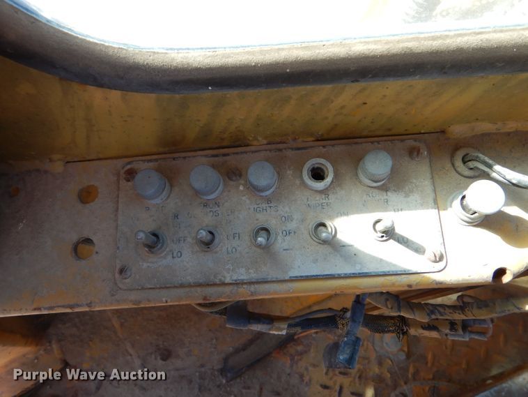 image for item DK7259 1974 Fiat-Allis 745H-B  wheel loader