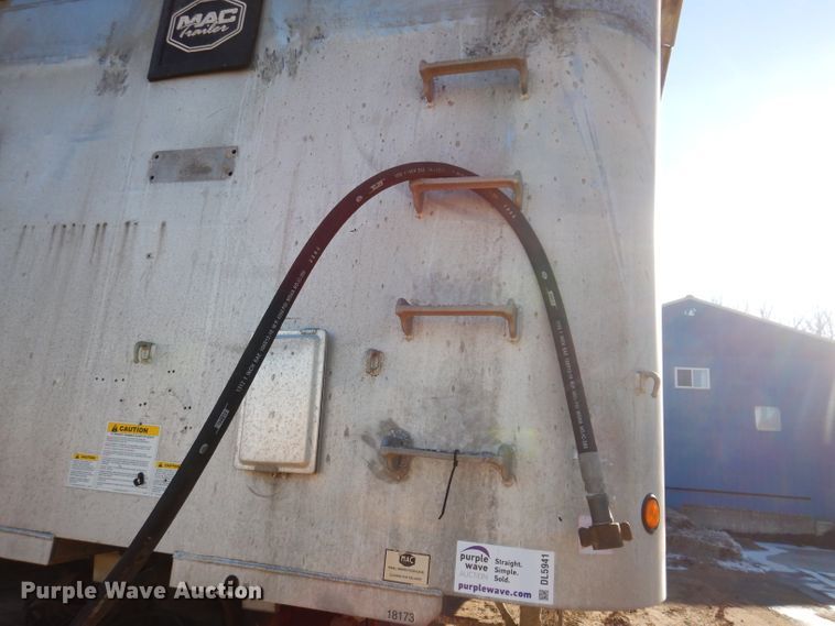 image for item DL5941 2010 MAC  end dump trailer