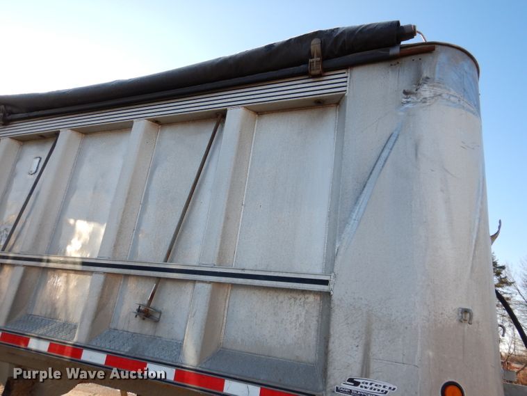 image for item DL5941 2010 MAC  end dump trailer