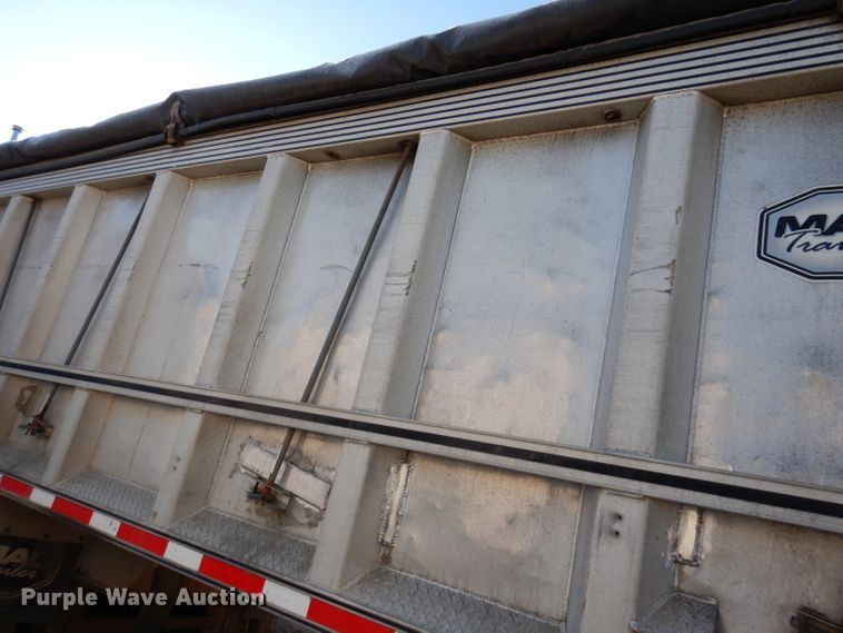 image for item DL5941 2010 MAC  end dump trailer