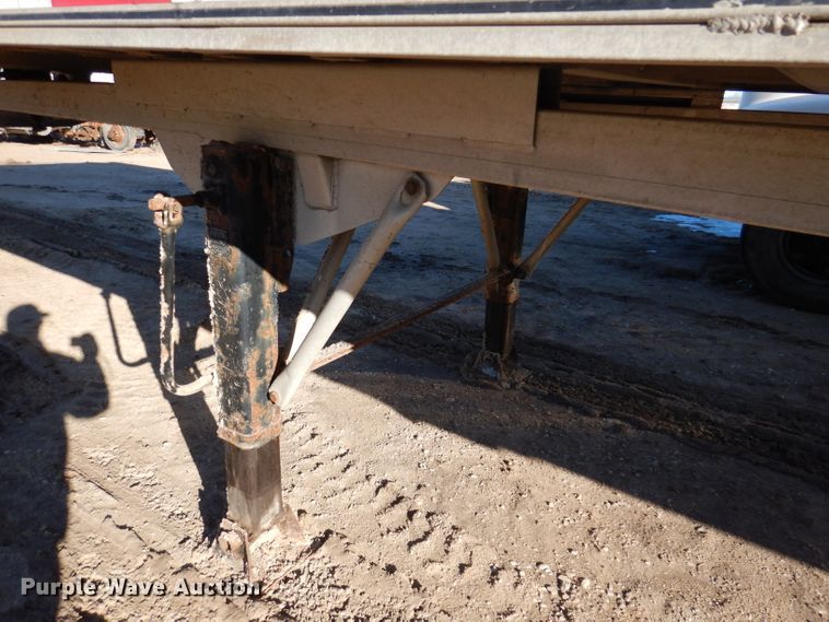 image for item DL5941 2010 MAC  end dump trailer