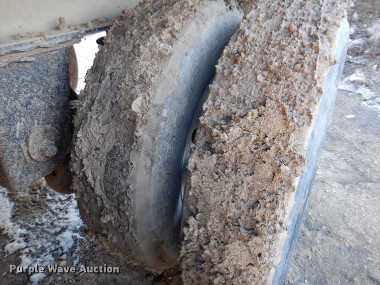 image for item DL5941 2010 MAC  end dump trailer