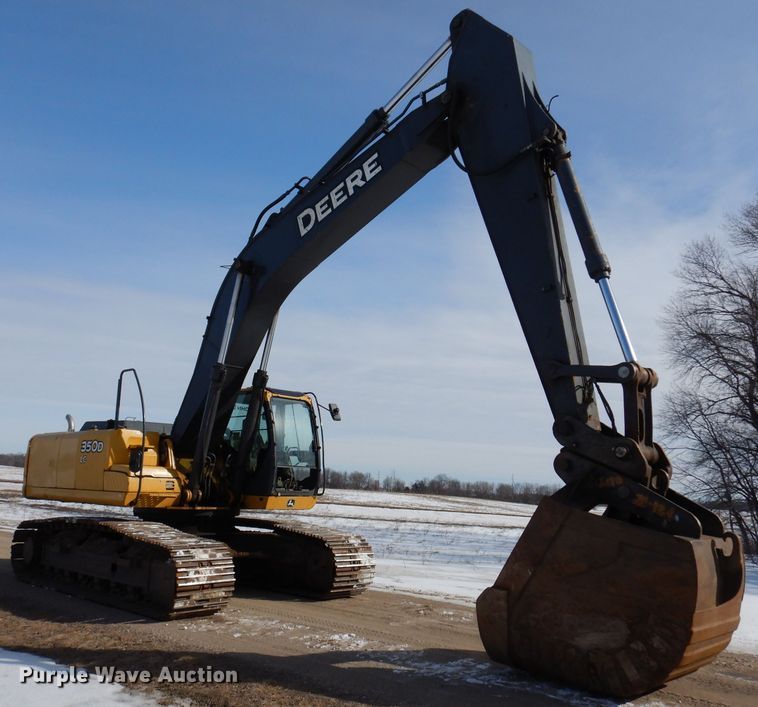 image for item DL5943 2006 John Deere 350D LC  excavator