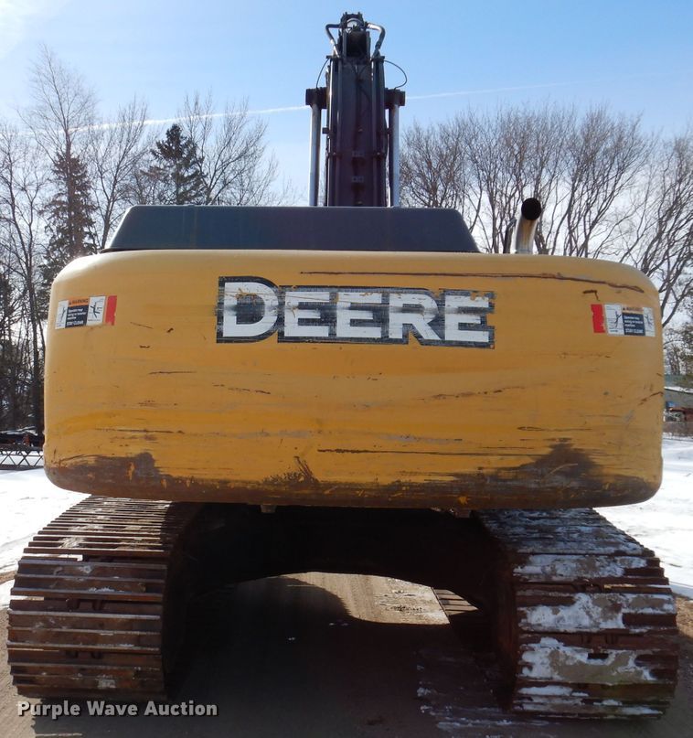 image for item DL5943 2006 John Deere 350D LC  excavator