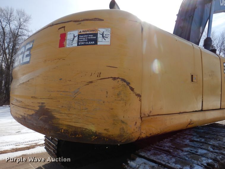 image for item DL5943 2006 John Deere 350D LC  excavator
