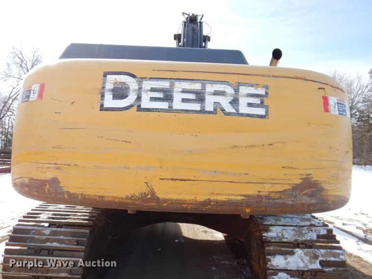 image for item DL5943 2006 John Deere 350D LC  excavator