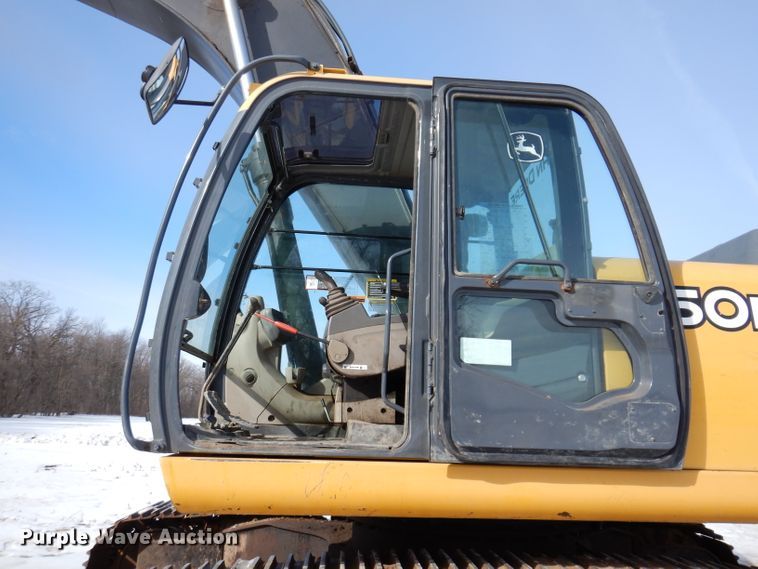 image for item DL5943 2006 John Deere 350D LC  excavator