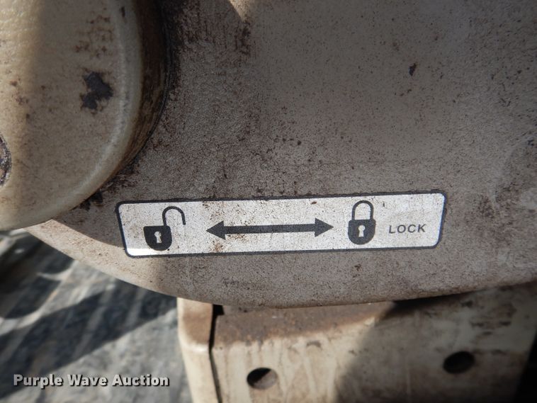 image for item DL5943 2006 John Deere 350D LC  excavator