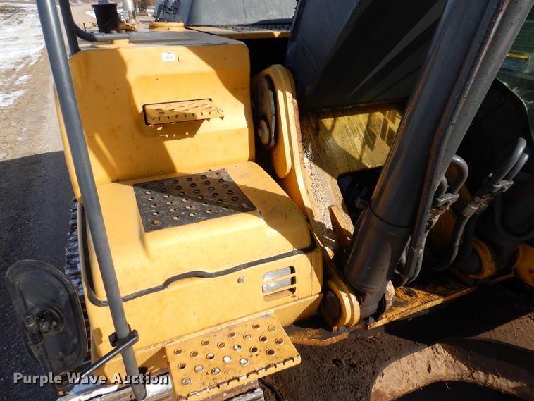 image for item DL5943 2006 John Deere 350D LC  excavator