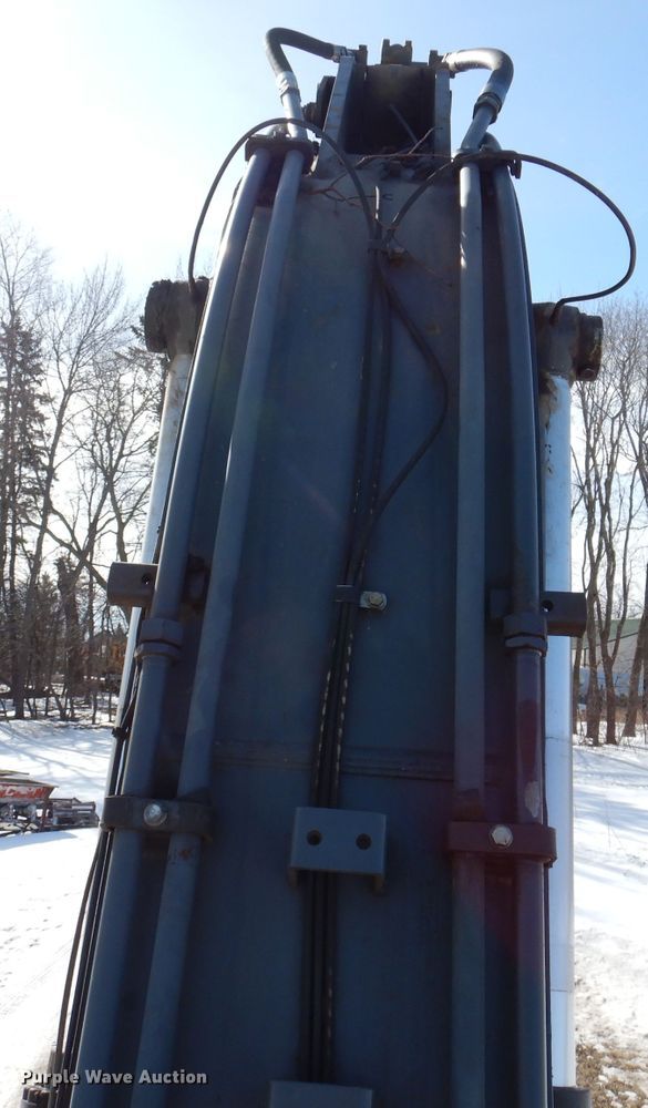 image for item DL5943 2006 John Deere 350D LC  excavator