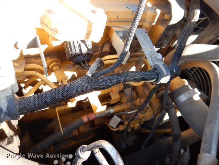 image for item DL5943 2006 John Deere 350D LC  excavator