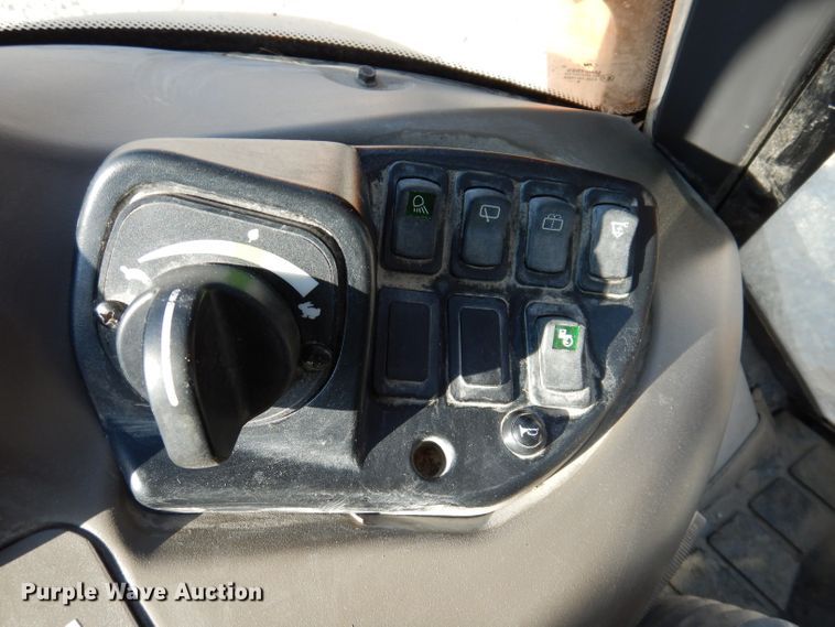 image for item DL5944 2015 Case 580 Super N  backhoe