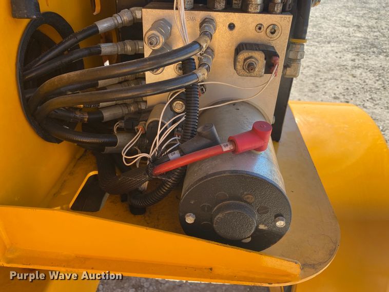 image for item DL6983 2014 Bil-Jax 3632T  boom lift