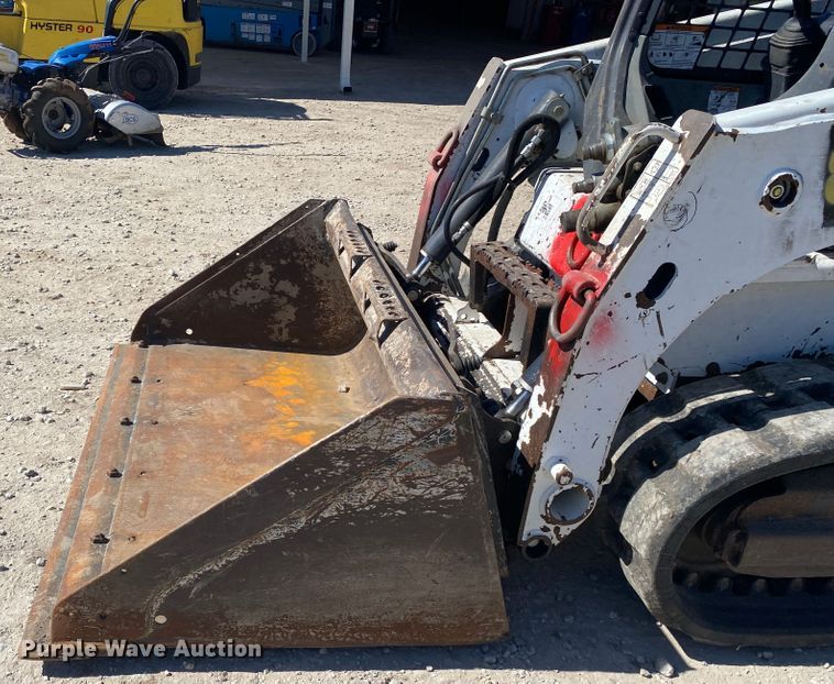 image for item DL6984 2016 Bobcat T450  tracked skid steer loader