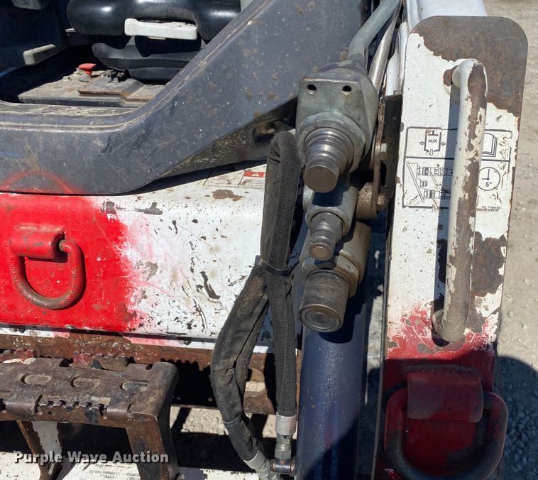 image for item DL6984 2016 Bobcat T450  tracked skid steer loader