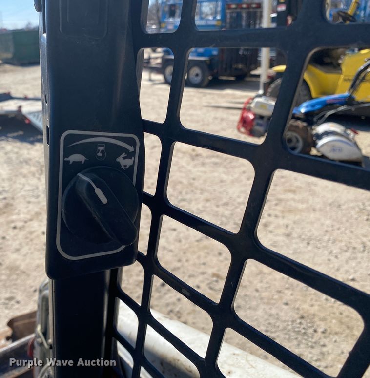 image for item DL6984 2016 Bobcat T450  tracked skid steer loader