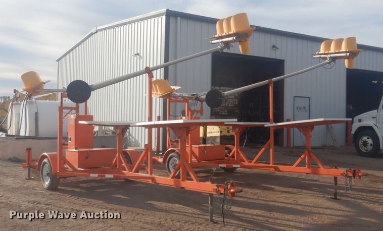 image for item DM5382 (2) 2006 R.C. Flagman PTL 2.4 traffic lights