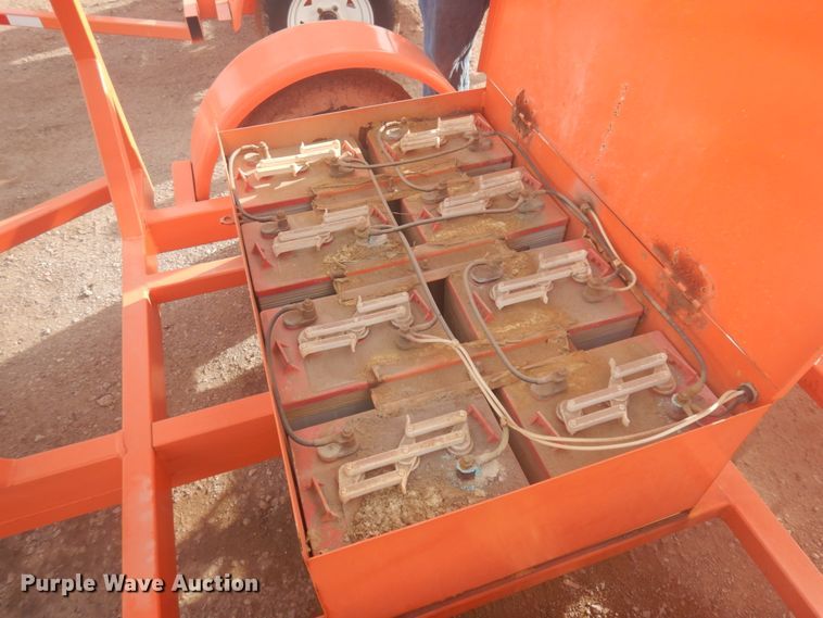 image for item DM5382 (2) 2006 R.C. Flagman PTL 2.4 traffic lights