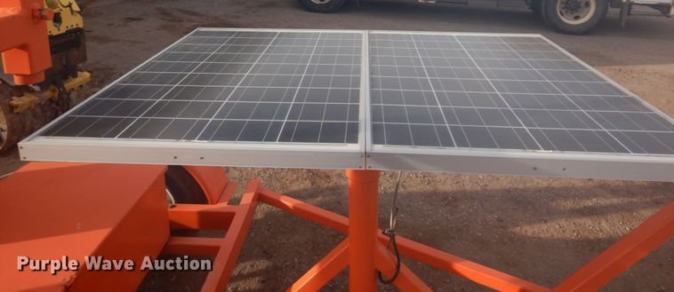 image for item DM5382 (2) 2006 R.C. Flagman PTL 2.4 traffic lights