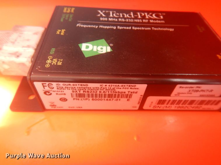 image for item DM5382 (2) 2006 R.C. Flagman PTL 2.4 traffic lights