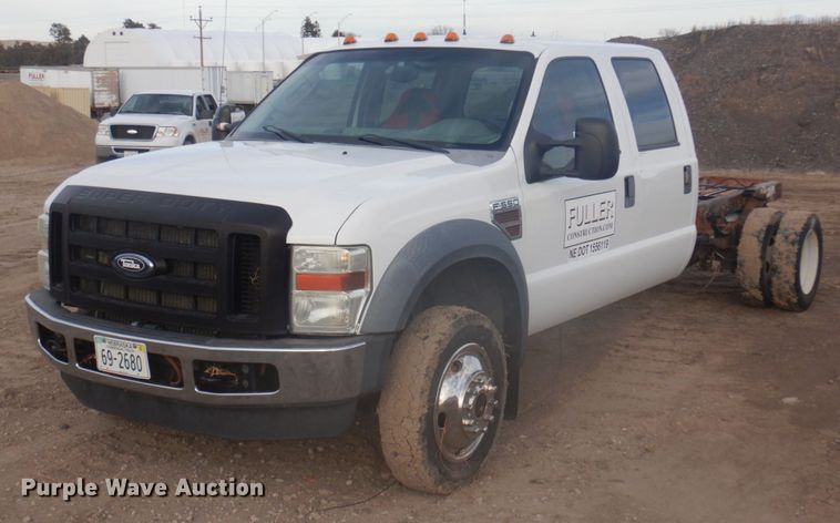 image for item DM5385 2008 Ford F550 Super Duty XL  Crew Cab truck cab and chassis