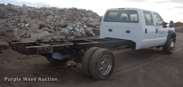 image for item DM5385 2008 Ford F550 Super Duty XL  Crew Cab truck cab and chassis
