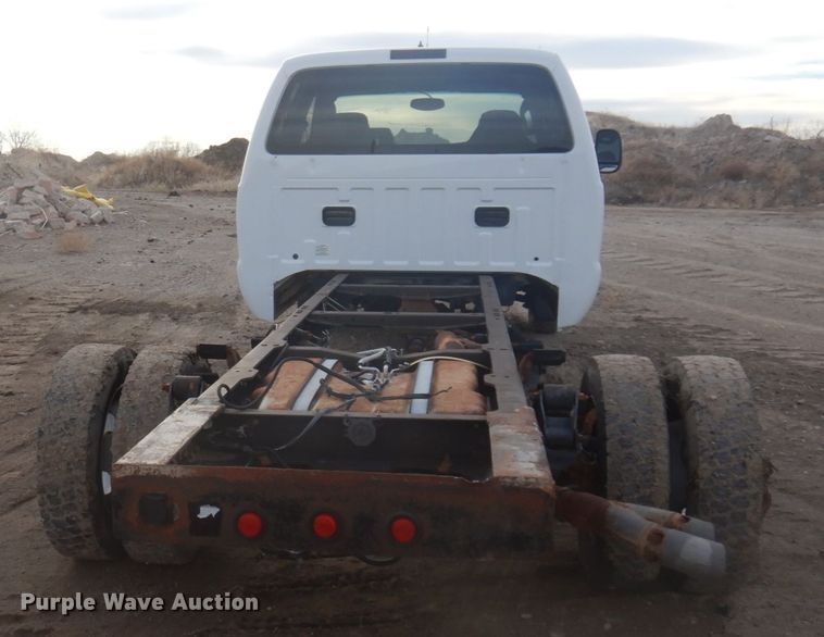 image for item DM5385 2008 Ford F550 Super Duty XL  Crew Cab truck cab and chassis