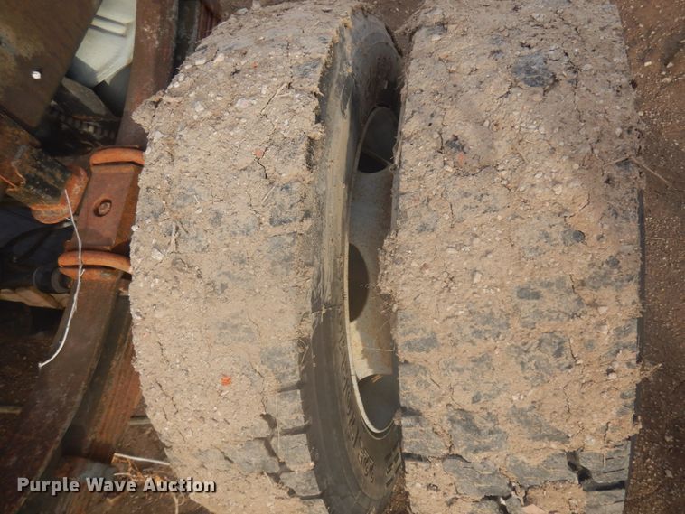 image for item DM5385 2008 Ford F550 Super Duty XL  Crew Cab truck cab and chassis