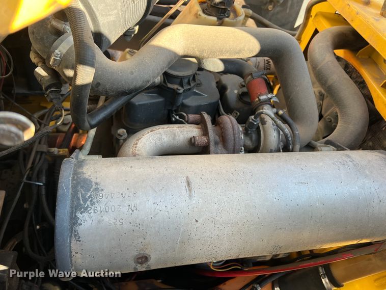 image for item DM8367 2006 New Holland L185  skid steer loader