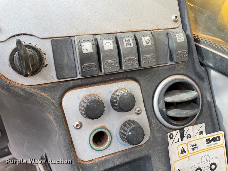 image for item DN0232 2004 JCB 540  telehandler