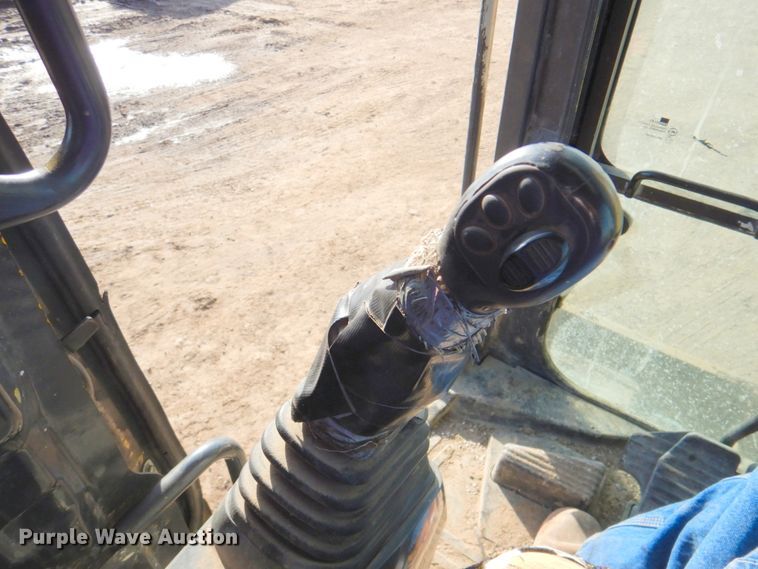 image for item DN1264 2013 Komatsu PC88MR-8  excavator