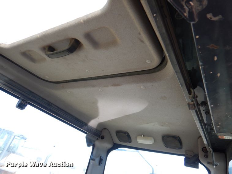 image for item DN1264 2013 Komatsu PC88MR-8  excavator