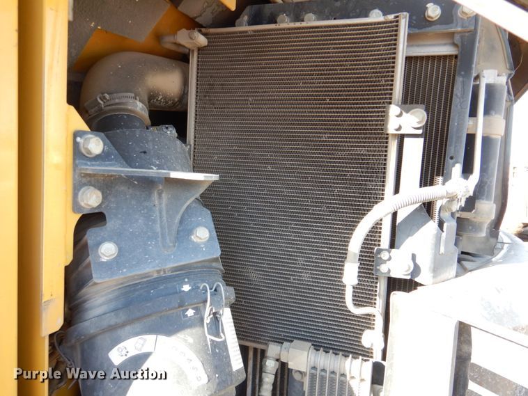 image for item DN1264 2013 Komatsu PC88MR-8  excavator